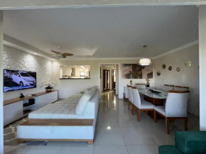 Duplex família em condomínio com área verde e portaria 24horas